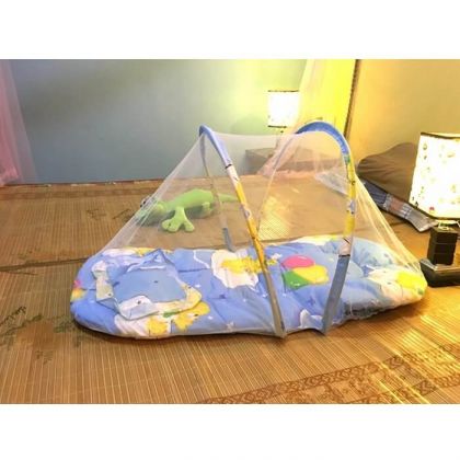 Кроватка для малышей переносная с москитной сеткой, голубая
